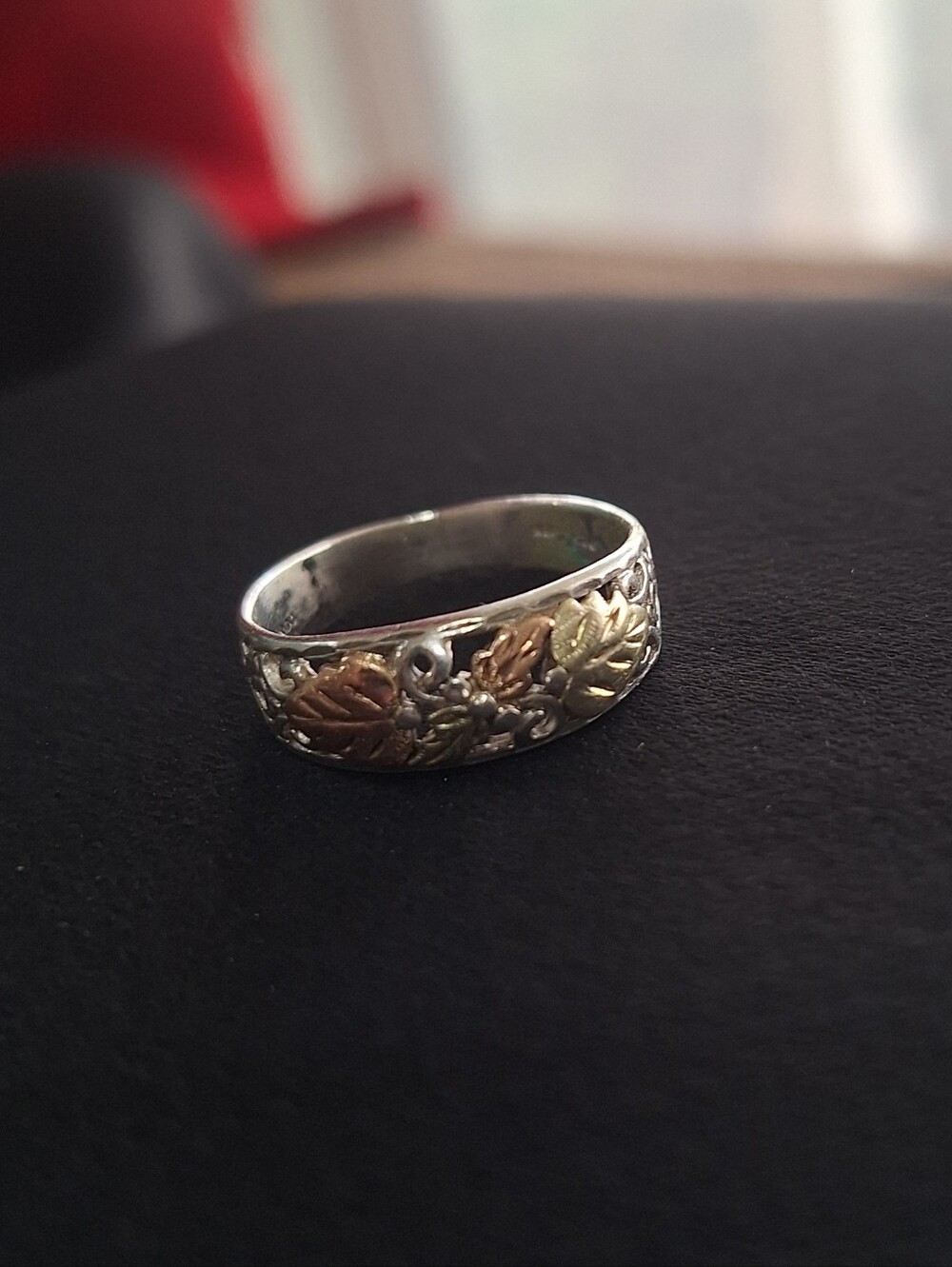 No Offers Low Price Black Hills Gold Sterling Silver Men’s Ring Size 9.5 RGC - Picture 12 of 12